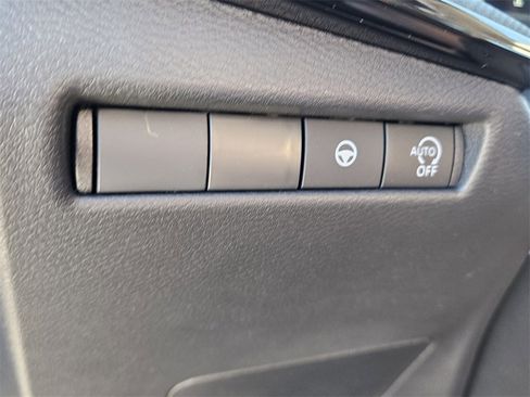 New 2026 Nissan Kicks SR image 29