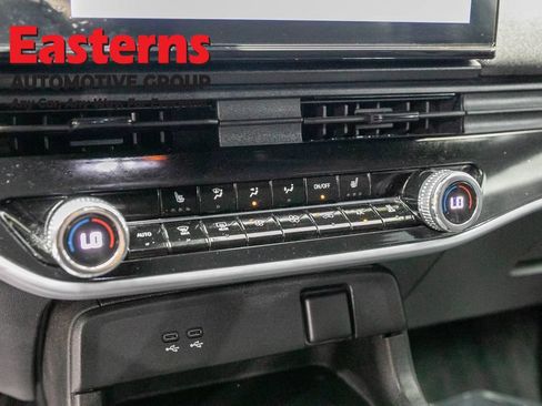 Used 2024 Honda Prologue EX image 18