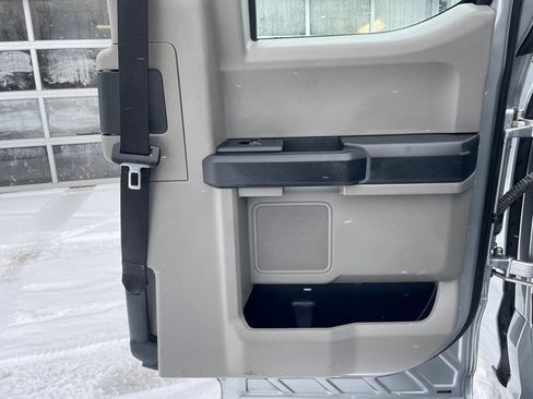 Used 2020 Ford F250 XL w/ Power Equipment Group image 13