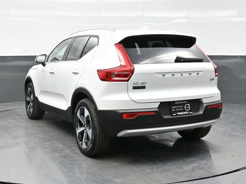 Used 2025 Volvo XC40 B5 Core AWD/4WD image 5