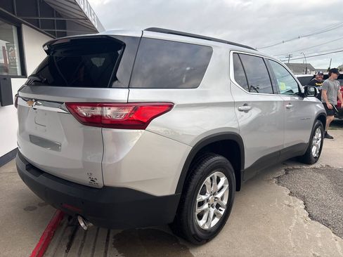 Used 2019 Chevrolet Traverse LT AWD/4WD image 3