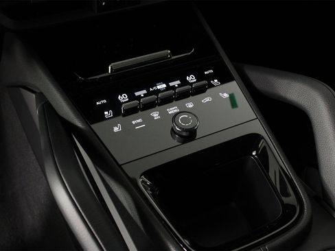 New 2026 Porsche Cayenne image 14