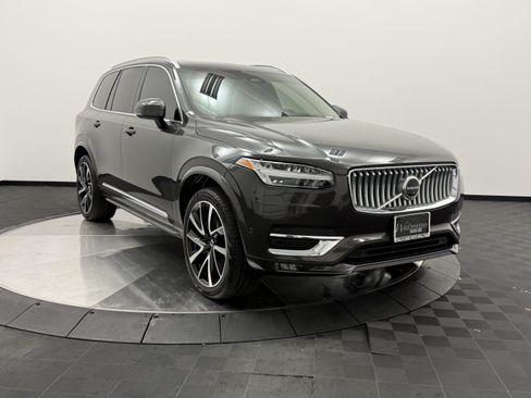 Used 2023 Volvo XC90 B6 Plus w/ Protection Package Premier AWD/4WD image 2