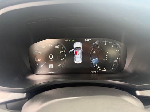 Used 2019 Volvo S60 T5 R-Design image 23