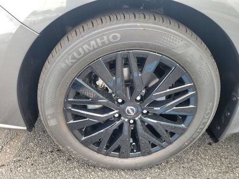 New 2026 Nissan Altima 2.5 SV FWD image 11
