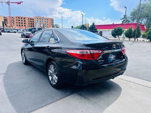 Used 2015 Toyota Camry SE FWD image 5