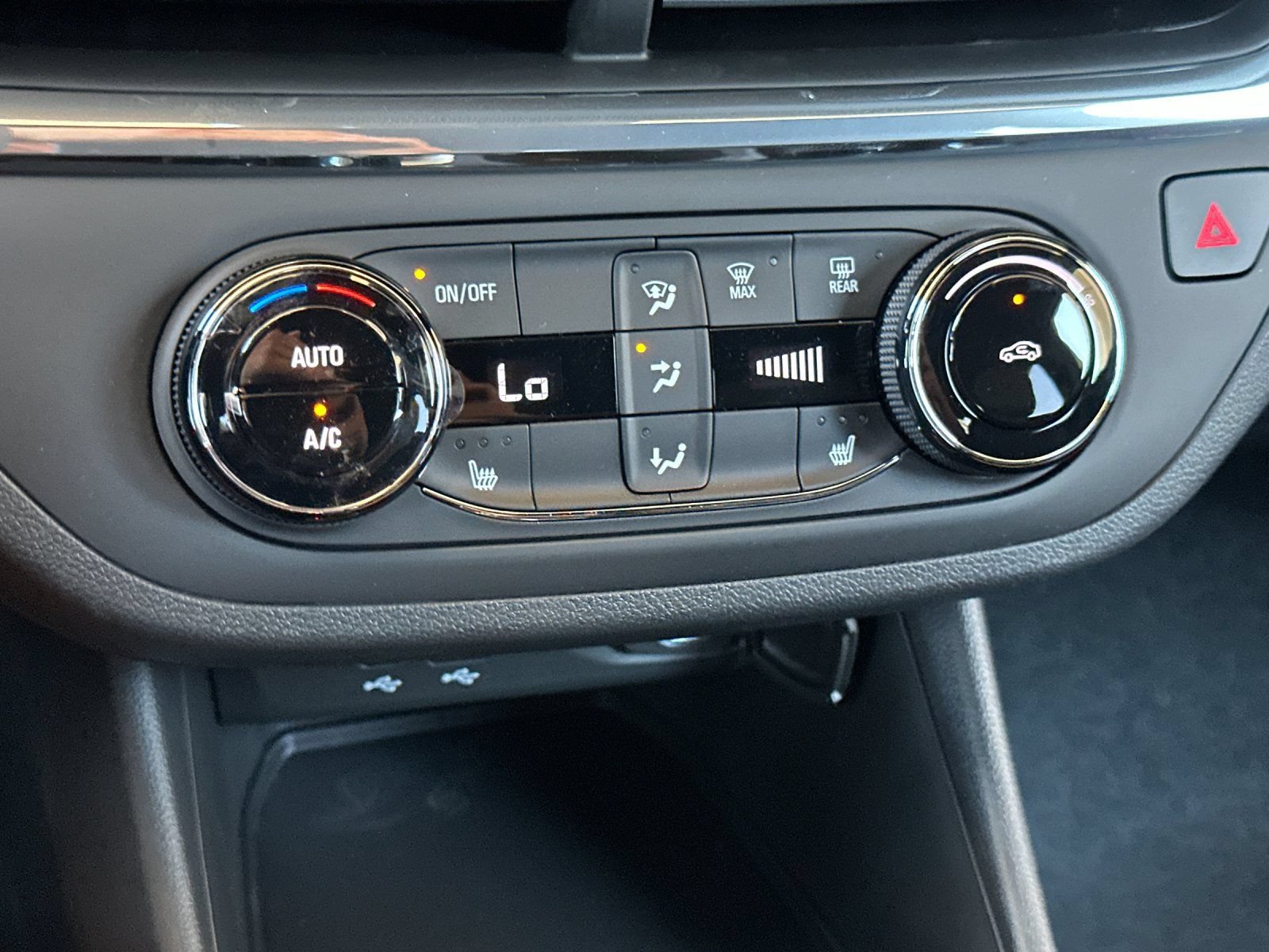 New 2026 Buick Envista Sport Touring w/ Convenience I Package FWD image 20