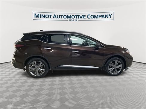 Used 2019 Nissan Murano Platinum image 9