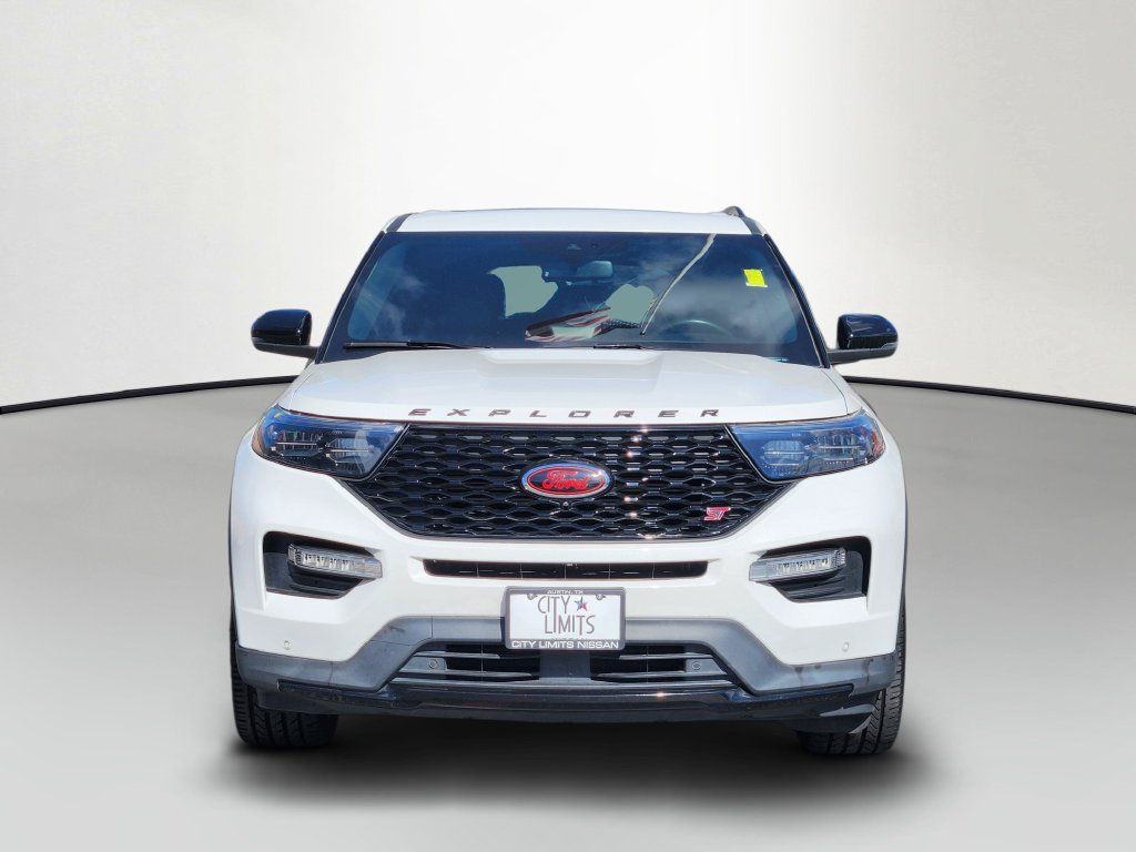 Used 2023 Ford Explorer ST w/ Equipment Group 401A RWD image 2