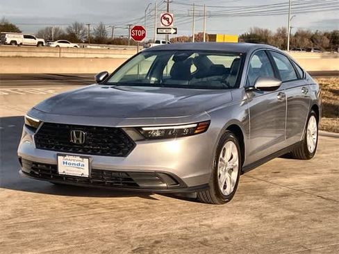 Certified 2025 Honda Accord LX image 2