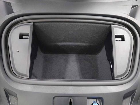 Certified 2025 Porsche Taycan image 38