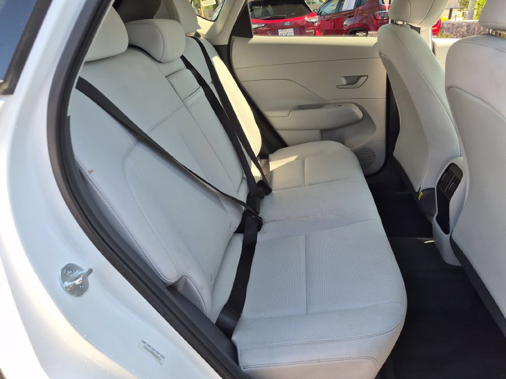 Used 2025 Hyundai Kona SEL FWD image 30