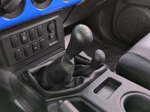 Used 2007 Toyota FJ Cruiser 4WD image 30