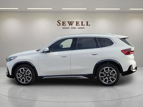 Used 2026 BMW X1 xDrive28i w/ Convenience Package AWD/4WD image 2