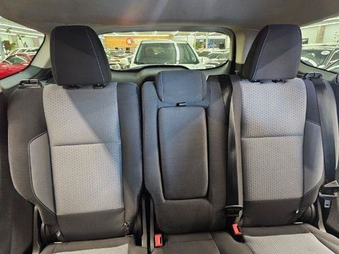 Used 2018 Ford Escape SE w/ Ford Safe & Smart Package FWD image 15