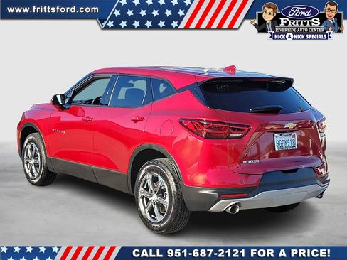 Used 2023 Chevrolet Blazer LT image 3