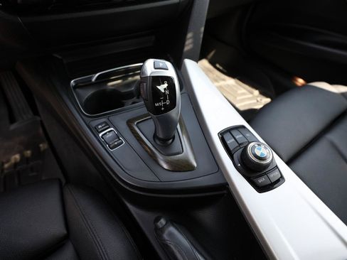 Used 2016 BMW 320i xDrive Sedan AWD/4WD image 18
