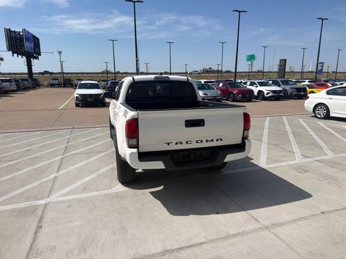 Used 2021 Toyota Tacoma SR w/ SR Convenience Package RWD image 7
