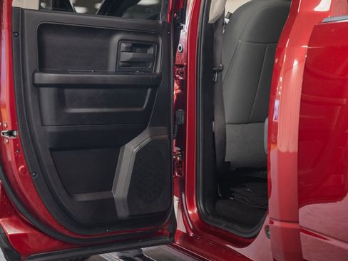 Used 2015 RAM 1500 Express image 40