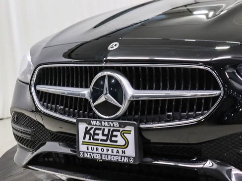 Used 2026 Mercedes-Benz C 300 Sedan image 8