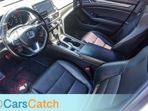 Used 2018 Honda Accord Sport image 16