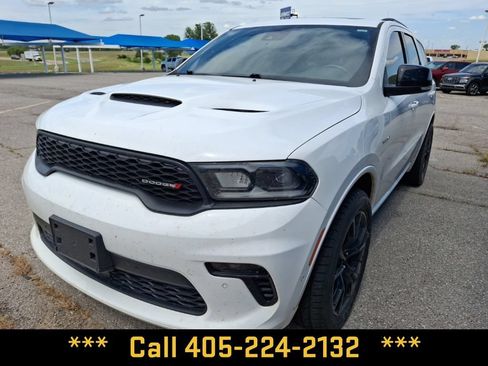 Used 2023 Dodge Durango R/T RWD image 3