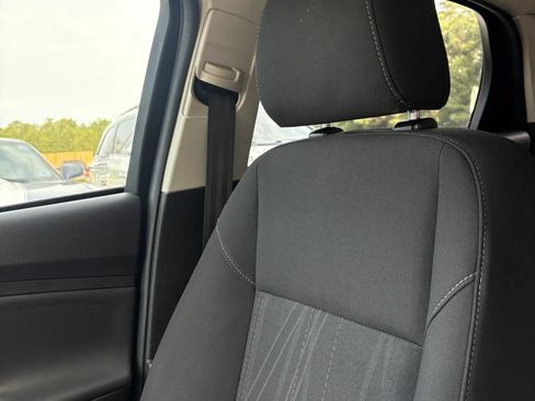 Used 2015 Ford Focus SE w/ SE Sport Package FWD image 15