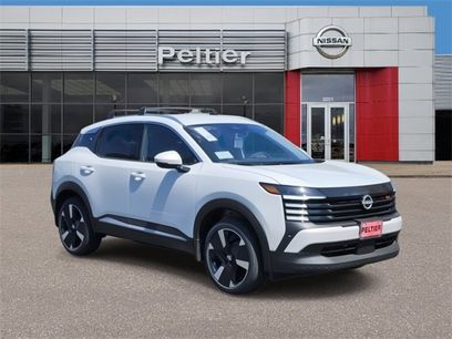 New 2025 Nissan Kicks SR w/ Illumination Package