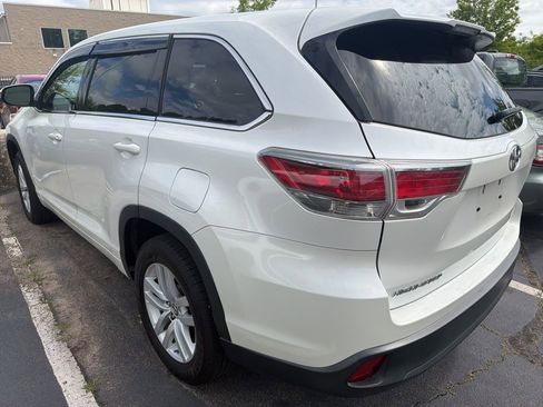Used 2016 Toyota Highlander LE FWD image 7