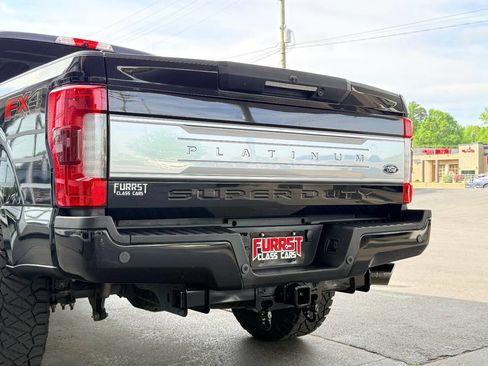 Used 2019 Ford F250 Platinum w/ Platinum Ultimate Package image 8