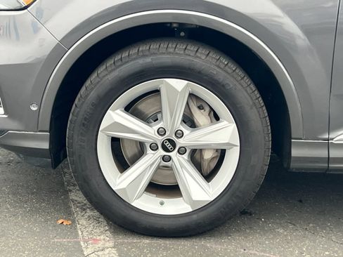 Used 2023 Audi Q7 Premium Plus w/ Premium Plus Package image 28