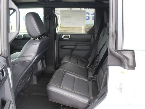New 2026 Ford Bronco Badlands AWD/4WD image 22