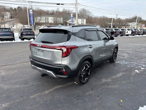Used 2025 Kia Seltos S image 5
