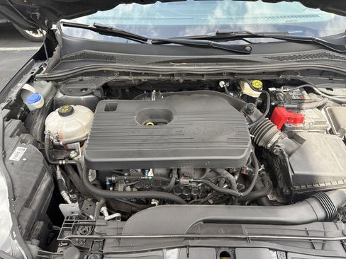 Used 2020 Ford Escape Titanium AWD/4WD image 44