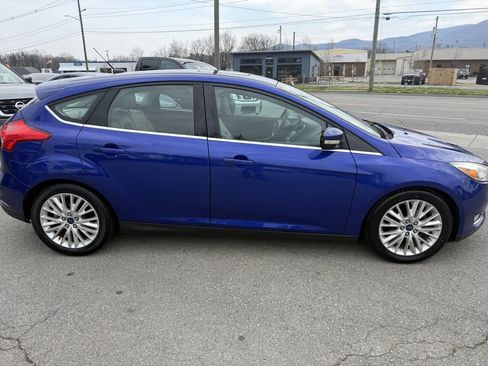 Used 2015 Ford Focus Titanium w/ Titanium Technology Package image 5