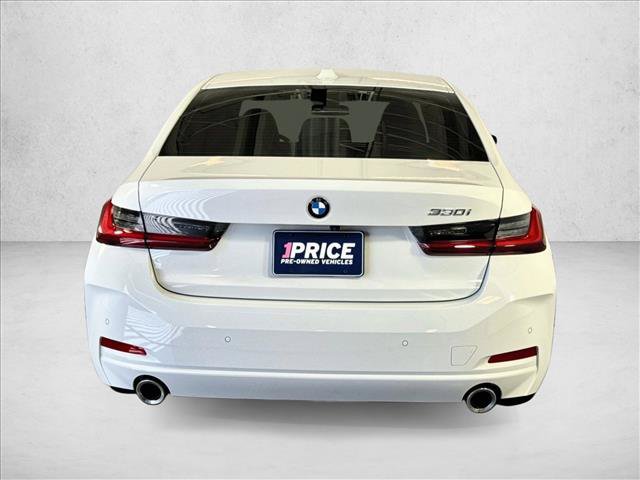 Used 2023 BMW 330i Sedan w/ Convenience Package RWD image 6