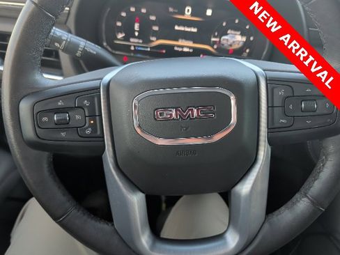 Used 2022 GMC Yukon XL SLT w/ SLT Luxury Package image 23