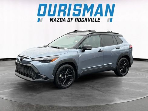 Used 2024 Toyota Corolla Cross AWD Hybrid image 2