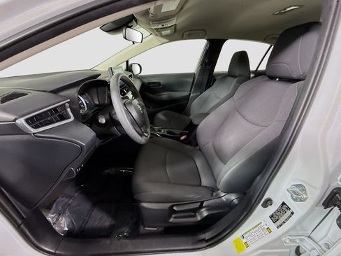 Used 2022 Toyota Corolla LE FWD image 21