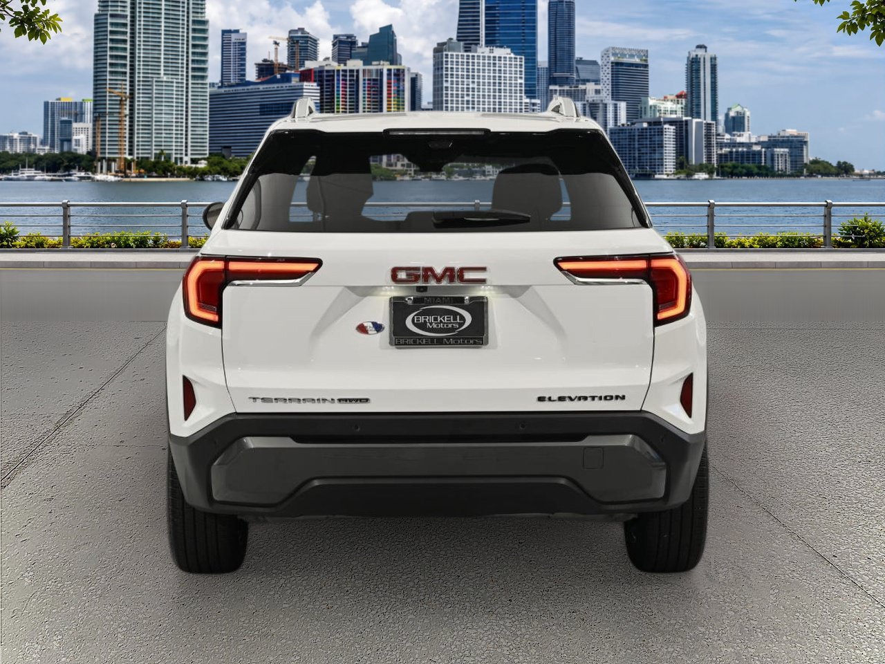 Used 2025 GMC Terrain Elevation w/ Elevation Premium Package AWD/4WD image 4