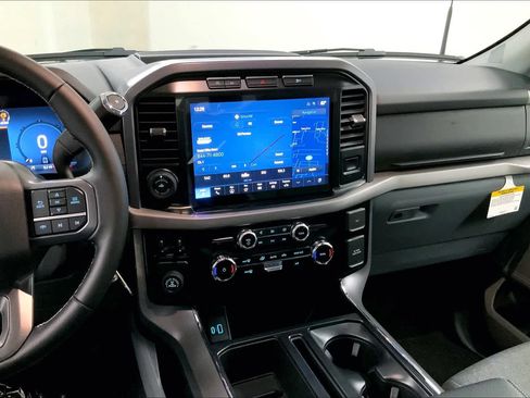 Used 2024 Ford F150 XLT image 7