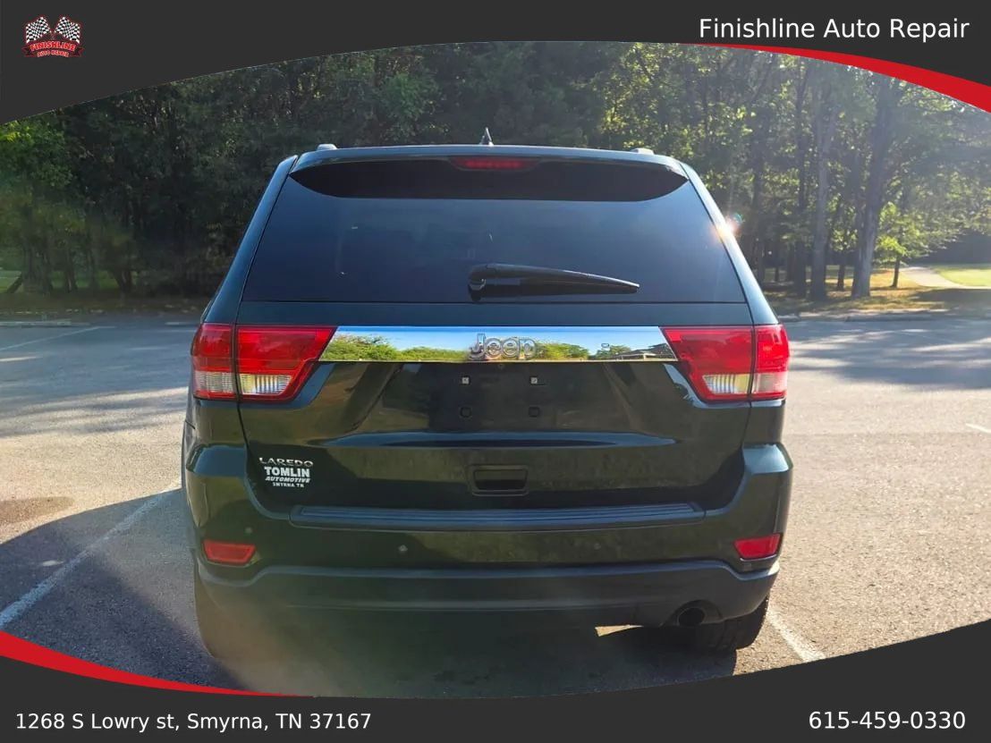 Used 2011 Jeep Grand Cherokee Laredo RWD image 5