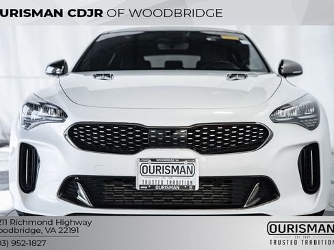 Used 2022 Kia Stinger GT1 image 2