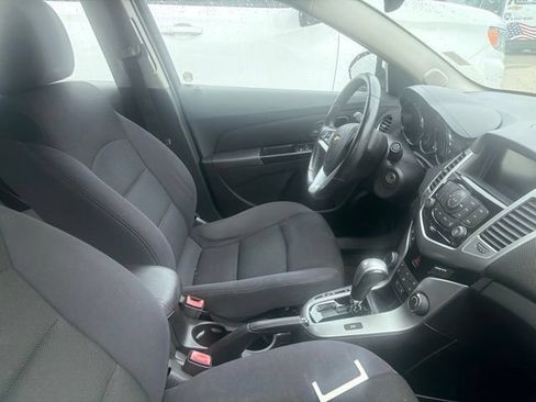 Used 2013 Chevrolet Cruze LT w/ Enhanced Safety Package FWD image 6