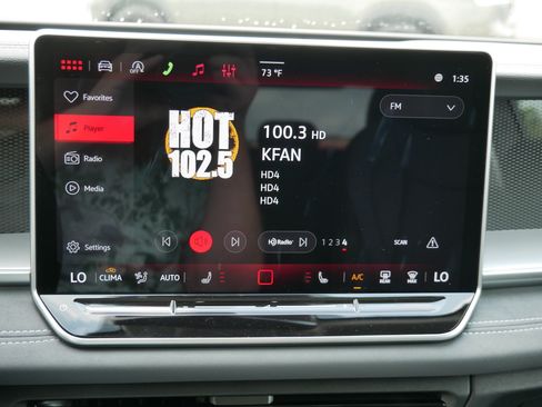 New 2026 Volkswagen Tiguan SE AWD/4WD image 8
