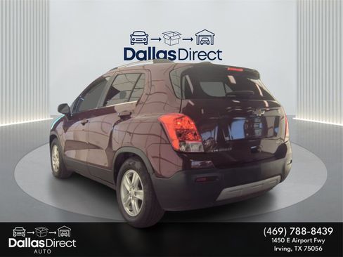 Used 2016 Chevrolet Trax LT w/ LT Sun and Sound Package image 8