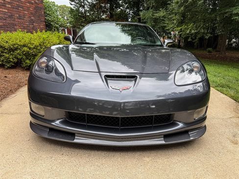 Used 2009 Chevrolet Corvette Z06 w/ Preferred Equipment Group RWD image 10
