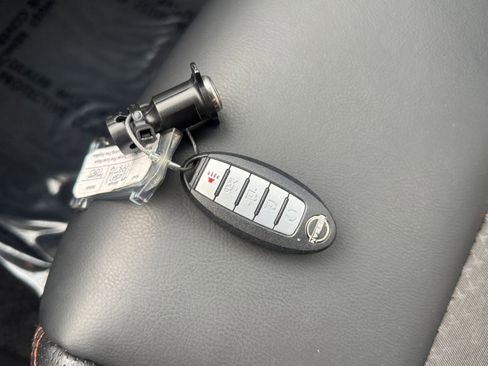 Used 2025 Nissan Altima 2.5 SR image 22