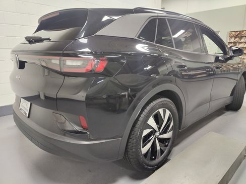Certified 2023 Volkswagen ID.4 Pro image 11