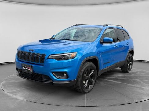 Used 2021 Jeep Cherokee Latitude Plus AWD/4WD image 7